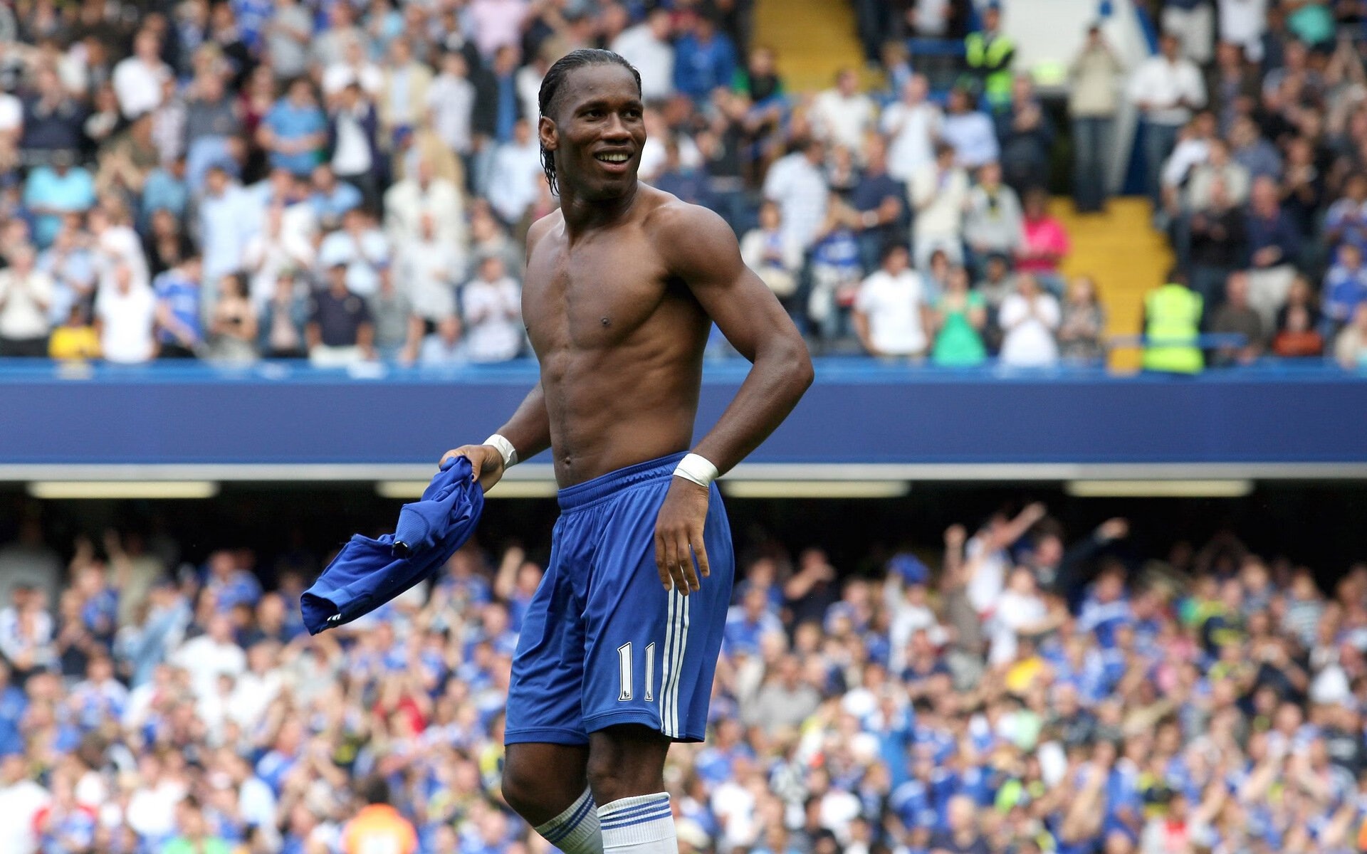 比赛局势复杂首场状态出色，德国队观众沸腾！，哈登重返赛场全场沸腾不已